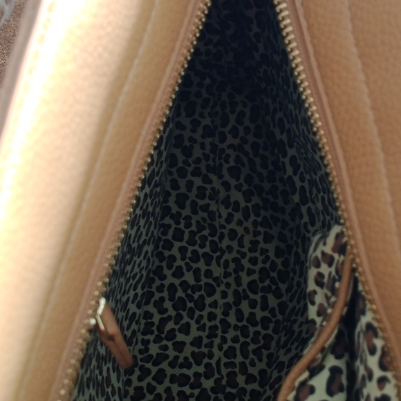Tan Quilted Women's Bag - Picture 4 of 6